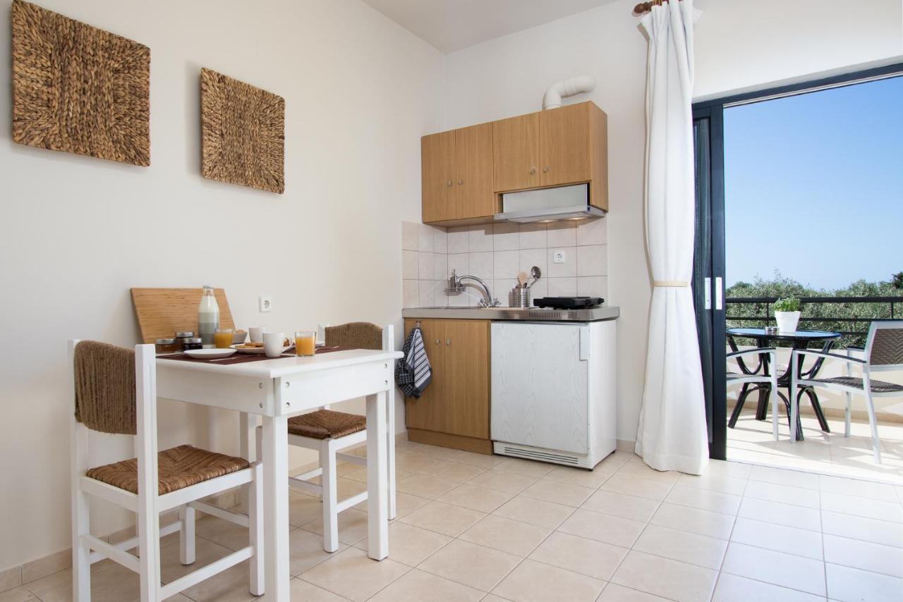 Kanso Rooms Galatás Exterior foto